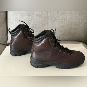 RARE ADIDAS DARK BROWN LEATHER HIKERS/TRAIL BOOTS